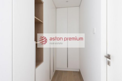 Appartement te koop in Jumeirah, Dubai, VAE 2 slaapkamers, 111 vr.m., nr 763364 - foto 7