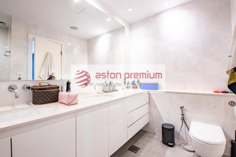 Appartement te koop in Palm Jumeirah, Dubai, VAE 2 slaapkamers, 156 vr.m., nr 763366 - foto 26