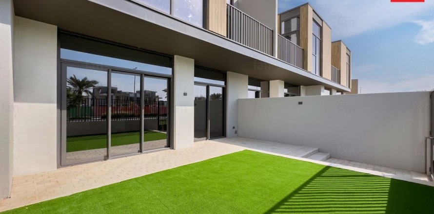 Βίλα σε Dubai, ΗΑΕ 3 υπνοδωμάτια, 168 τ.μ. Αρ. 660291