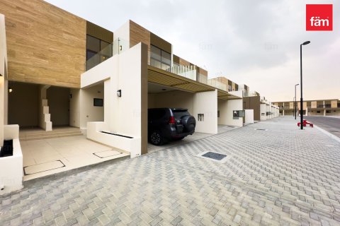 Villa til salgs i Dubai, Emiratene 4 soverom, 187.2 kvm Nr. 679046 - Foto 1