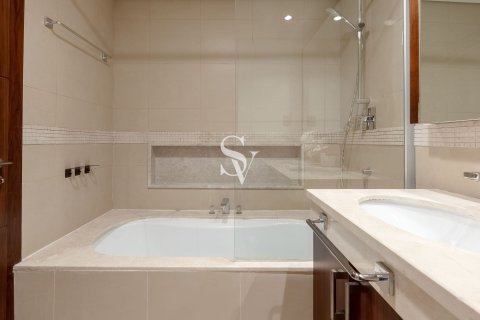 Apartmen di Downtown Dubai (Downtown Burj Dubai), UAE 3 bilik tidur, 169 meter persegi № 707408 - foto 16
