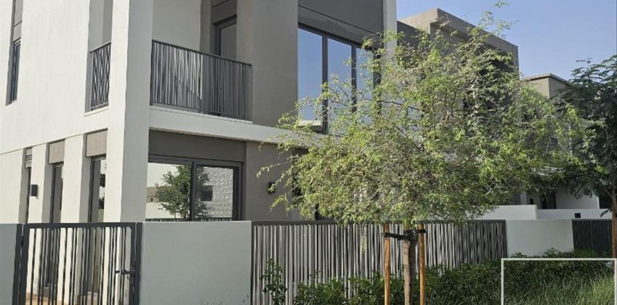 Řadový dům v Tilal Al Ghaf, Dubai, SAE 4 ložnice, 202 m² Č.: 635482