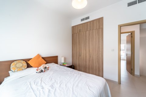 Villa te koop in Dubai, VAE 3 slaapkamers, 161 vr.m., nr 696303 - foto 12