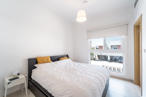 Villa te koop in Dubai, VAE 3 slaapkamers, 161 vr.m., nr 696303 - foto 11