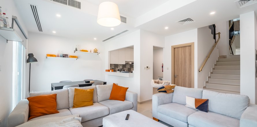 Villa in Dubai, VAE 3 slaapkamers, 161 vr.m. nr 696303