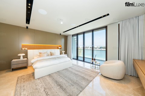 Villa till försäljning i Palm Jumeirah, Dubai, UAE 5 sovrum, 682.4 kvm Nr. 695014 - fotografi 23