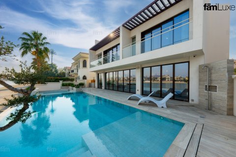 Villa i Palm Jumeirah, Dubai, UAE 5 sovrum, 682.4 kvm Nr. 695014