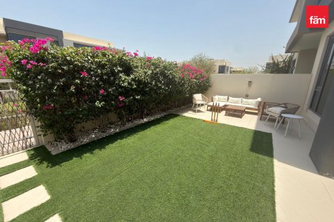 Rijtjeshuis te huur in Dubai Hills Estate, Dubai, VAE 4 slaapkamers, 201 vr.m., nr 738878 - foto 2
