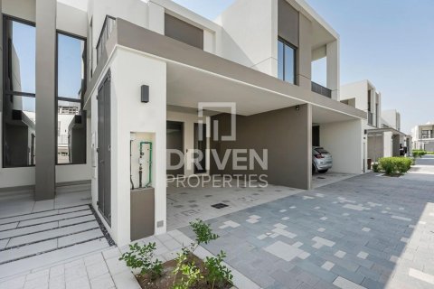Řadový dům v Tilal Al Ghaf, Dubai, SAE 3 ložnice, 203 m² Č.: 655159 - fotografie 2