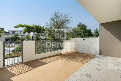 Řadový dům v Tilal Al Ghaf, Dubai, SAE 3 ložnice, 203 m² Č.: 655159 - fotografie 16