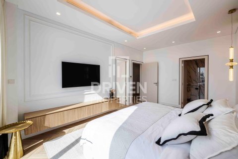 Villa in Jumeirah, Dubai, UAE 3 bedrooms, 276.57 sq.m. № 758985 - photo 14