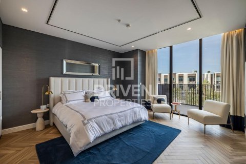 Villa in Jumeirah, Dubai, UAE 3 bedrooms, 276.57 sq.m. № 758985 - photo 8