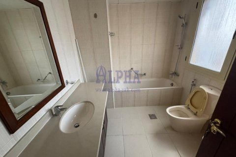 فيلا للإيجار في Al Hamra Village، رأس الخيمة، الإمارات العربية المتحدة 5 غرفة نوم ، 464.5 متر مربع ، رقم 686631 - صورة 8