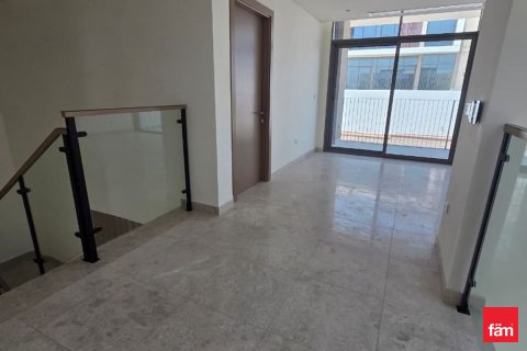 Villa sa Al Furjan, Dubai, UAE 4 silid-tulugan, 587.7 sq.m. № 633805 - larawan 6