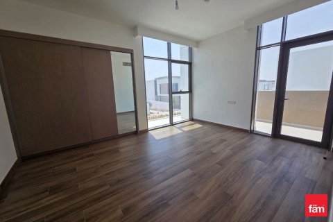 Villa sa Al Furjan, Dubai, UAE 4 silid-tulugan, 587.7 sq.m. № 633805 - larawan 8