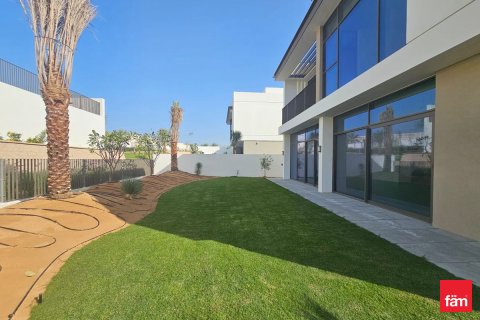 Villa in Al Furjan, Dubai, UAE 4 bedrooms, 587.7 sq.m. № 633805 - photo 18