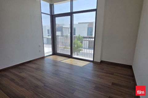 Villa sa Al Furjan, Dubai, UAE 4 silid-tulugan, 587.7 sq.m. № 633805 - larawan 2