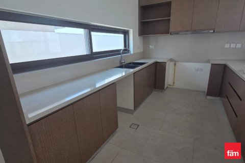 Villa sa Al Furjan, Dubai, UAE 4 silid-tulugan, 587.7 sq.m. № 633805 - larawan 5