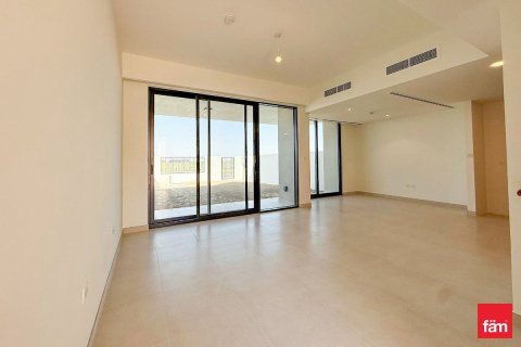 Townhouse in Town Square, Dubai, UAE 4 bedrooms, 261.2 sq.m. № 633803 - photo 1