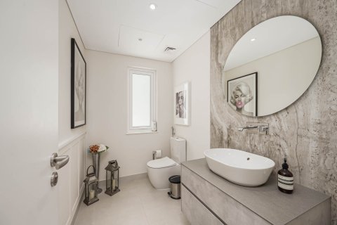 Vila u Dubai Sports City, UAE 5 spavaćih soba, 613.53 m2 Br. 748733 - fotografija 18