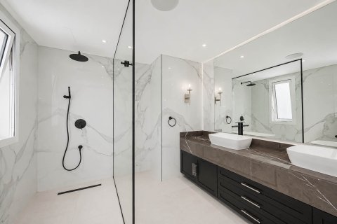 Vila u Dubai Sports City, UAE 5 spavaćih soba, 613.53 m2 Br. 748733 - fotografija 24