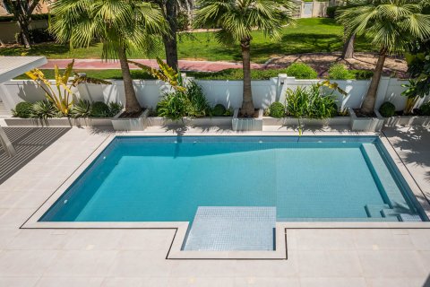 Vila u Dubai Sports City, UAE 5 spavaćih soba, 613.53 m2 Br. 748733 - fotografija 3