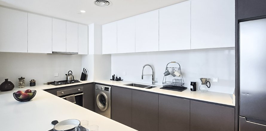 Apartamento en Aljada, Sharjah, EAU 2 dormitorios, 120.77 m² № 748734