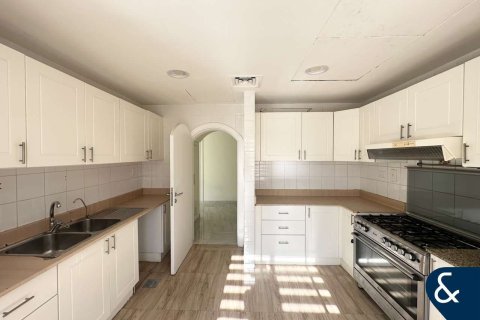 Vila u The Springs, Dubai, UAE 3 spavaćih soba, 211 m2 Br. 685137 - fotografija 9