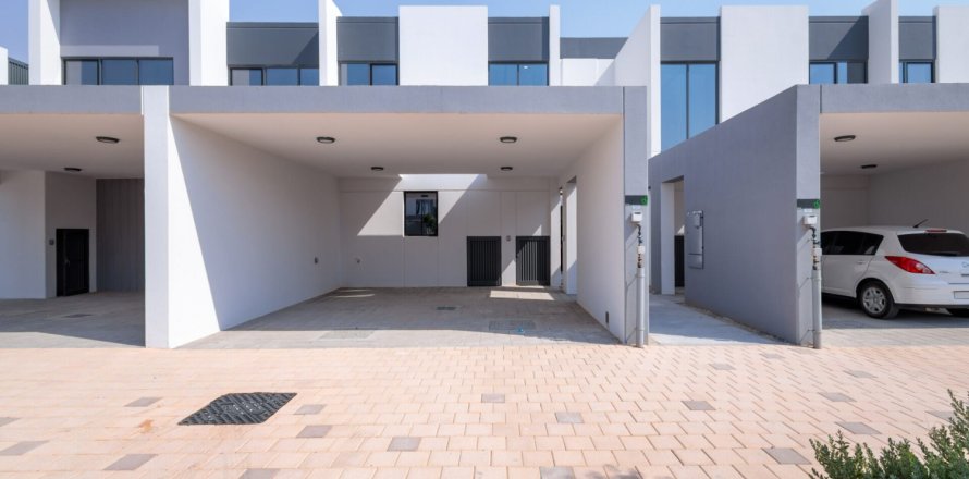 Maison de ville à Dubai Land, Dubai, EAU: 3 chambres, 161 m2 № 710953