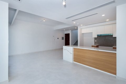 Maison de ville à vendre à  Dubai Land, Dubai, EAU 3 chambres, 161 m2 № 710953 - photo 4
