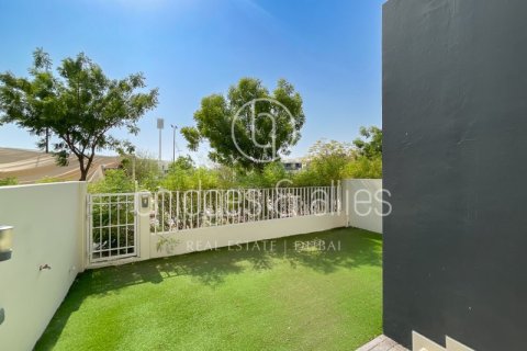 Villa zur Miete in Dubai Hills Estate, Dubai, VAE 4 Schlafzimmer, 201.7 m2 Nr. 670072 - Foto 3