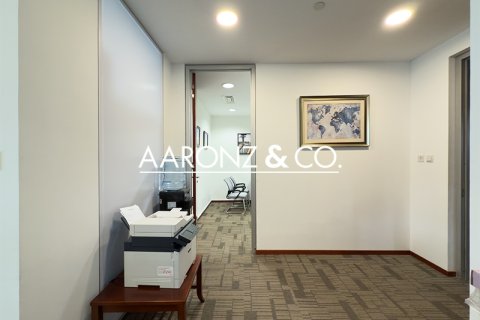 Biuro do wynajęcia w Sheikh Zayed Road, Dubai, ZEA 179 mkw., nr 686411 - zdjęcie 9