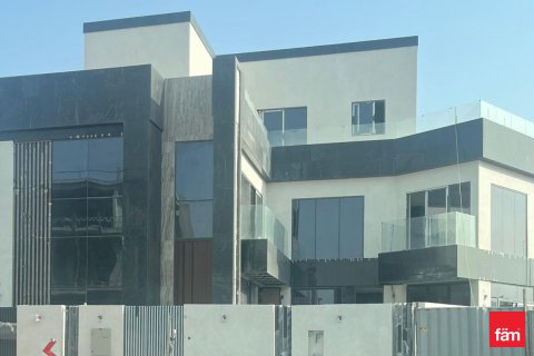 Villa para arrendamento em Dubai, EAU 6 quartos, 488.5 m2 № 652317 - foto 1