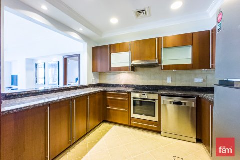 Apartamento para arrendamento em Palm Jumeirah, Dubai, EAU 2 quartos, 166.7 m2 № 652340 - foto 20