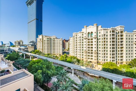 Apartamento para arrendamento em Palm Jumeirah, Dubai, EAU 2 quartos, 166.7 m2 № 652340 - foto 3