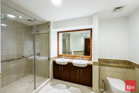 Apartamento para arrendamento em Palm Jumeirah, Dubai, EAU 2 quartos, 166.7 m2 № 652340 - foto 8