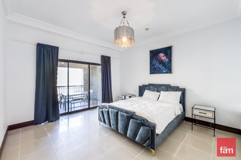 Apartamento para arrendamento em Palm Jumeirah, Dubai, EAU 2 quartos, 166.7 m2 № 652340 - foto 2