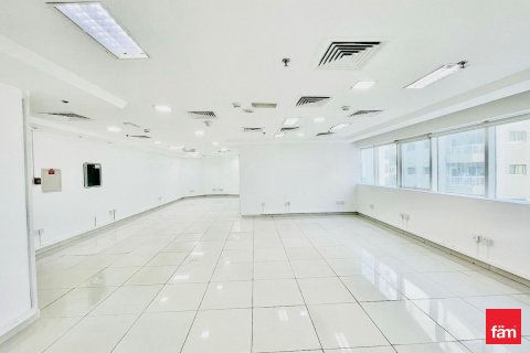 Снять в аренду офис в Аль-Барша, Дубай, ОАЭ 102.2м2, № 647996 - фото 7