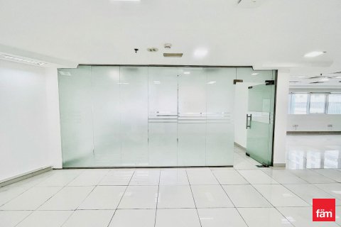 Снять в аренду офис в Аль-Барша, Дубай, ОАЭ 102.2м2, № 647996 - фото 8