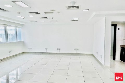 Снять в аренду офис в Аль-Барша, Дубай, ОАЭ 102.2м2, № 647996 - фото 4