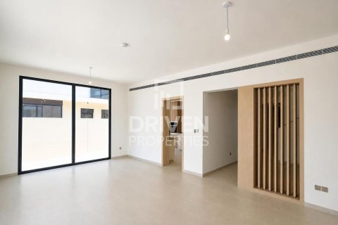 Villa in Jebel Ali, Dubai, UAE 4 bedrooms, 688.88 sq.m. № 744991 - photo 7