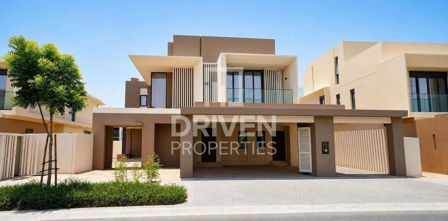 Villa in Jebel Ali, Dubai, UAE 4 bedrooms, 688.88 sq.m. № 744991