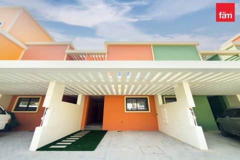 Müüa ridamaja asukohaga Dubai, AÜE: 3 magamistoaga, 144 m² Nr 722352 - pilt 2