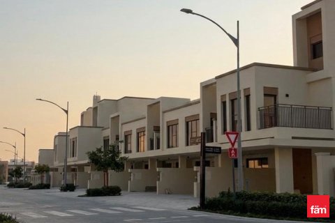 טאונהאוס להשכרה ב Dubai, איחוד האמירויות  4 חדרי שינה, 144.7 מ"ר, מספר 722351 - תמונה 10