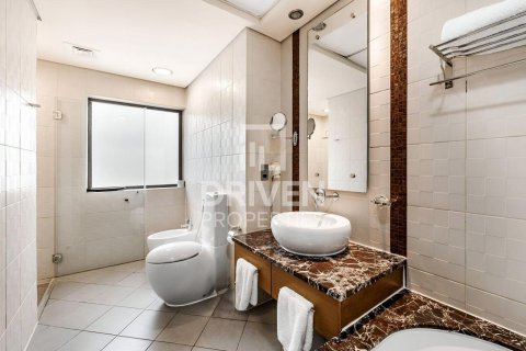 Apartment in Jumeirah Beach Residence, Dubai, UAE 2 bedrooms, 136.01 sq.m. № 745899 - photo 6
