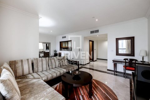آپارتمان در Jumeirah Beach Residence، Dubai ، امارات متحده عربی 2 خوابه ، 136.01 متر مربع. شماره 745899
