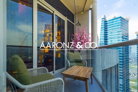 Apartment in Jumeirah Lake Towers, Dubai, UAE 2 bedrooms, 164.7 sq.m. № 639228 - photo 27