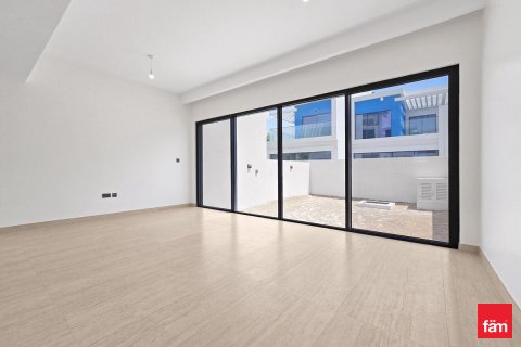 Townhouse in Dubai, UAE 5 bedrooms, 144 sq.m. № 719917 - photo 4
