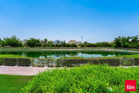 Vila u Dubai, UAE 3 spavaćih soba, 255.3 m2 Br. 719913 - fotografija 23