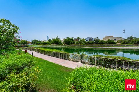 Vila u Dubai, UAE 3 spavaćih soba, 255.3 m2 Br. 719913 - fotografija 21